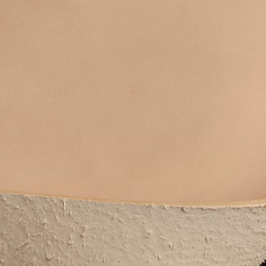Veg Tanned Natural double shoulder - Hide - 9 Square feet