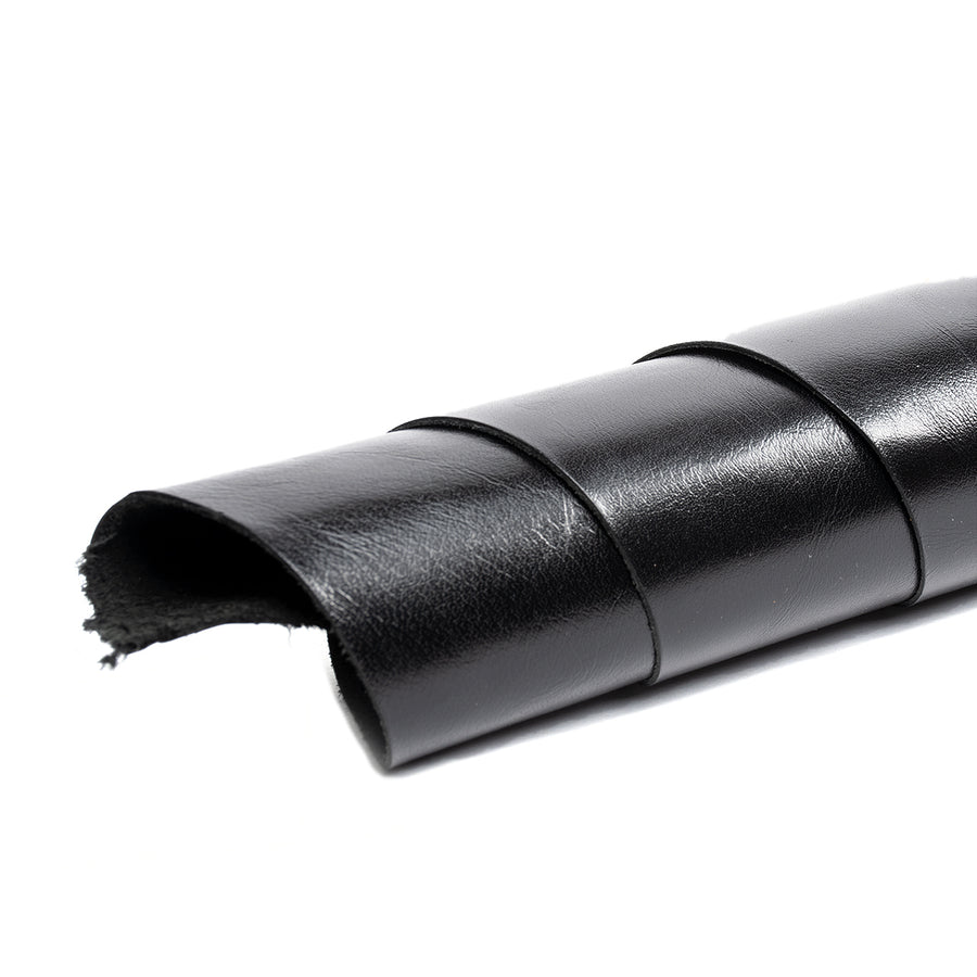 Black sheep smooth leather sheet - Pre cut