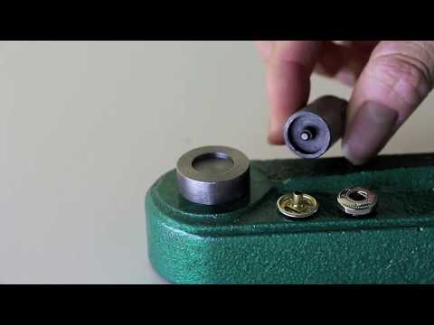 Snap button punch machine with die set